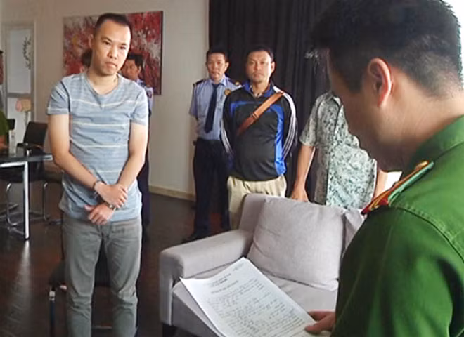 CQĐT bắt giam bị can Tô Công Hưng. CQĐT bắt giam bị can Tô Công Hưng.