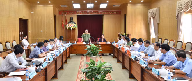 Thượng tướng Nguyễn Văn Thành, Ủy viên Trung ương Đảng, Thứ trưởng Bộ Công an phát biểu kết luận buổi làm việc. Thượng tướng Nguyễn Văn Thành, Ủy viên Trung ương Đảng, Thứ trưởng Bộ Công an phát biểu kết luận buổi làm việc.