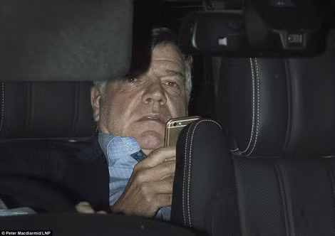 Huấn luyện viên Sam Allardyce.