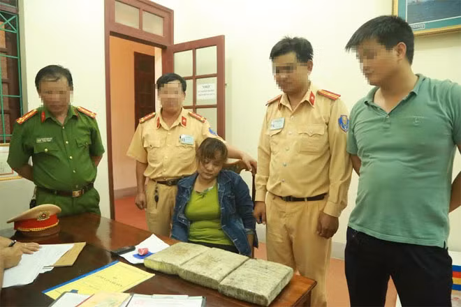 Nguyễn Thị Hoa tại CQĐT. Nguyễn Thị Hoa tại CQĐT.
