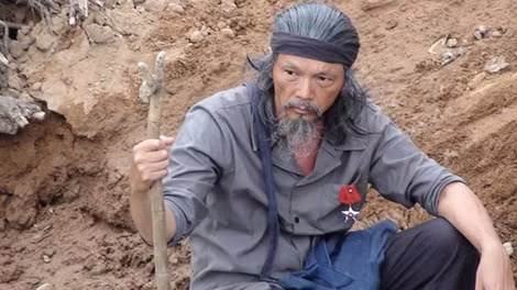 NSƯT Trung Anh trong phim “Những đứa con của làng”.