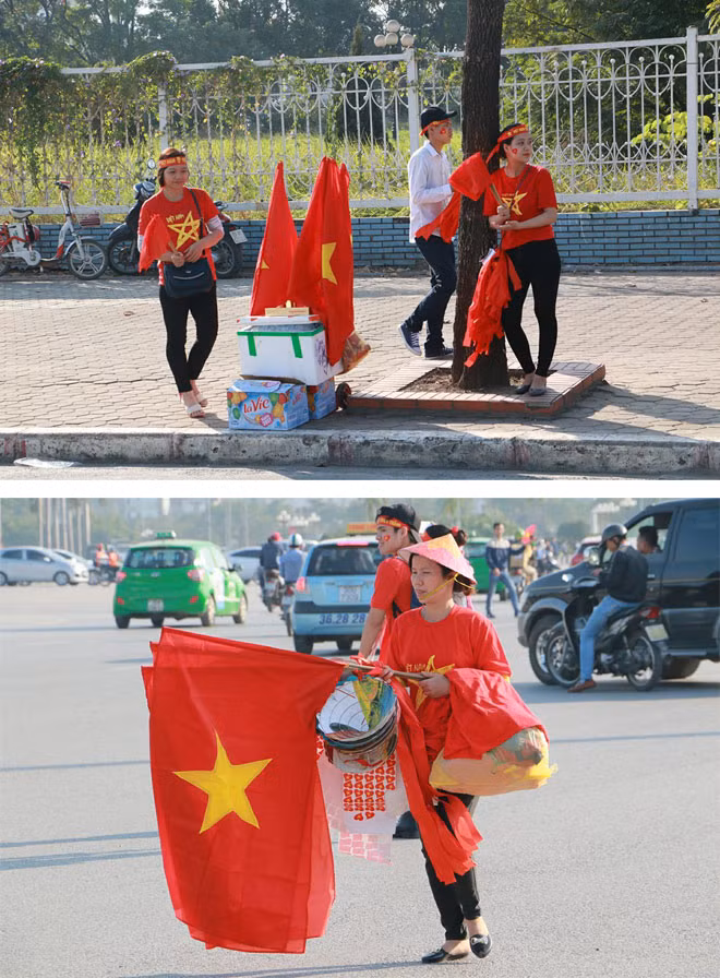 Những chiếc băng rôn nhỏ, cờ cầm tay có giá 10k, 20k, cờ to tùy loại với giá 70k đến hơn 100k. Những chiếc băng rôn nhỏ, cờ cầm tay có giá 10k, 20k, cờ to tùy loại với giá 70k đến hơn 100k.