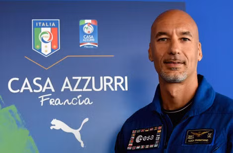 Phi hành gia Luca Parmitano.