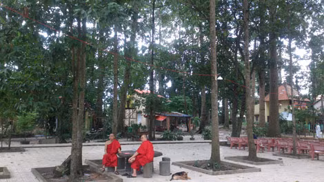 Ngôi chùa yên tĩnh phút chốc trở nên hỗn loạn bởi vụ án.