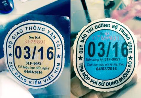 Sự khác nhau giữa 2 mẫu tem đăng kiểm rởm cho cùng một biển số xe bị cơ quan thu giữ. Sự khác nhau giữa 2 mẫu tem đăng kiểm rởm cho cùng một biển số xe bị cơ quan thu giữ.