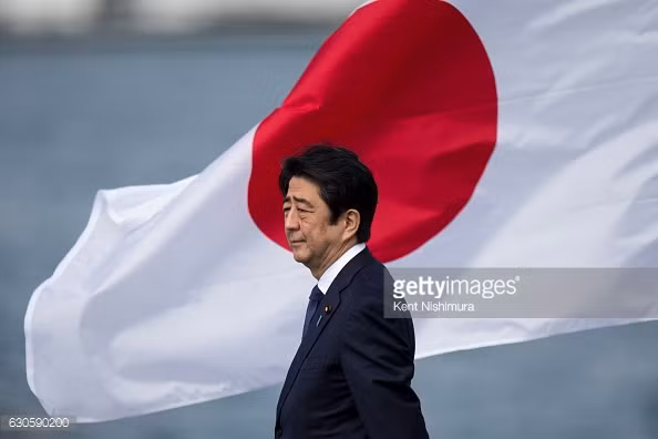 Ông Shinzo Abe cam kết sẽ không để lặp lại nỗi kinh hoàng của chiến tranh. "Đó là lời hứa linh thiêng của người dân Nhật Bản".