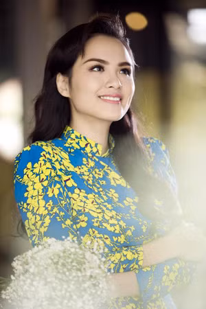 Hoa hậu người Việt thế giới 2010 Lưu Thị Diễm Hương là điển hình cho nước mắt của hoa hậu khi chung sống với đại gia.