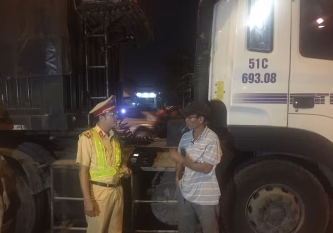 CSGT test kiểm tra ma tuý đối với tài xế