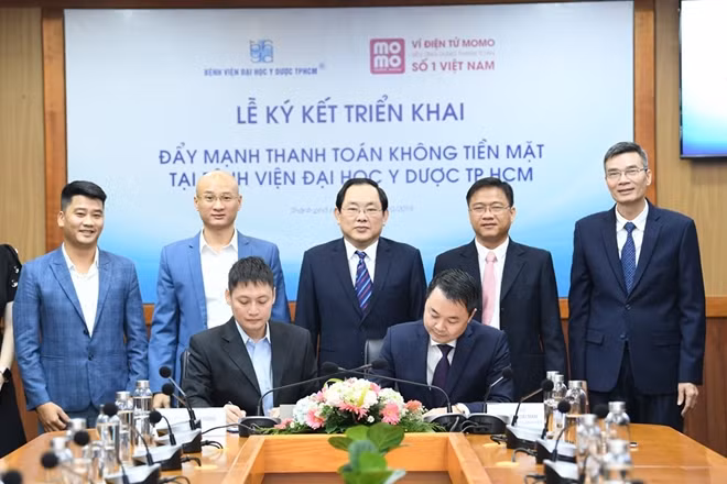 Ký kết hợp tác
