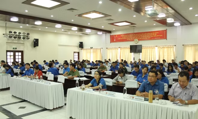 Các địa biểu dự hội nghị
