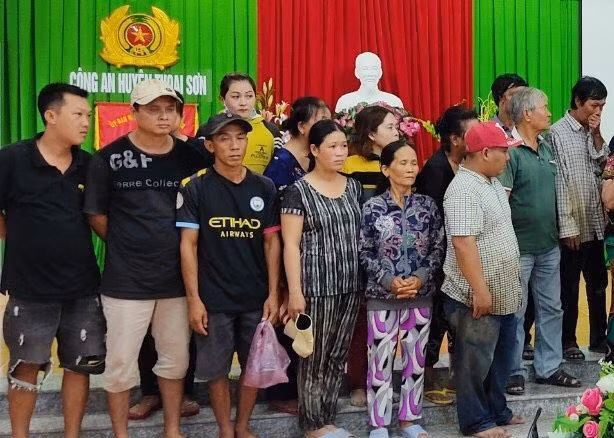 Các đối tượng.