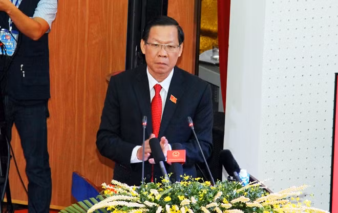 Bí thư Tỉnh ủy Bến Tre Phan Văn Mãi phát biểu khai mạc đại hội.