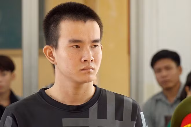Bị cáo Ngân tại tòa.
