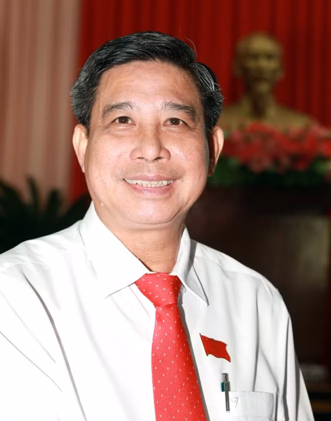 Đồng chí Đồng Văn Thanh giữ chức Chủ tịch UBND tỉnh Hậu Giang.