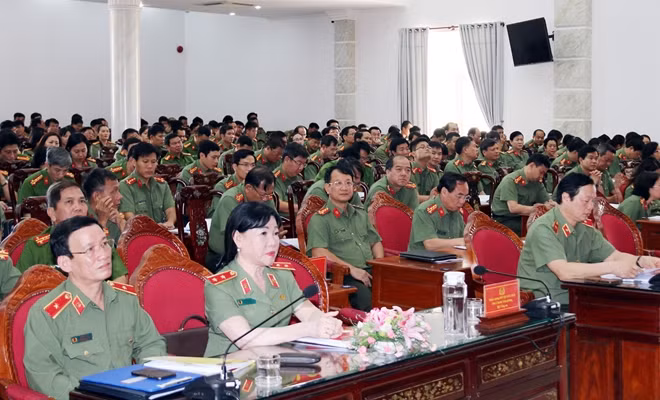 Các đại biểu tham dự Hội nghị.