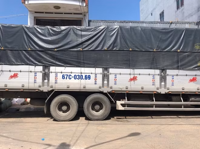 Phương tiện và tang vật.
