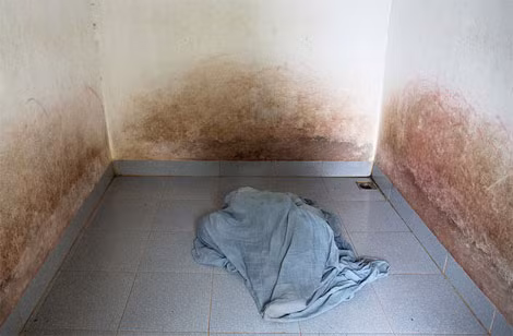 Căn bệnh này gây ra rất nhiều đau đớn, nhưng người bệnh lại không đủ khả năng chi trả cho việc chữa bệnh. Căn bệnh này gây ra rất nhiều đau đớn, nhưng người bệnh lại không đủ khả năng chi trả cho việc chữa bệnh.