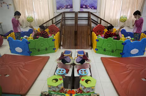 Không chỉ người lớn, con cái cũng bị ảnh hưởng. Không chỉ người lớn, con cái cũng bị ảnh hưởng.