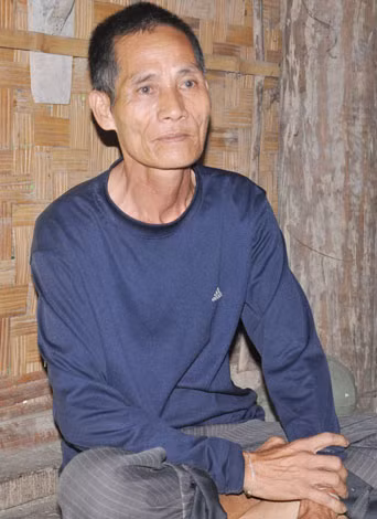 Ông Ky buồn bã kể chuyện về người con xấu số.