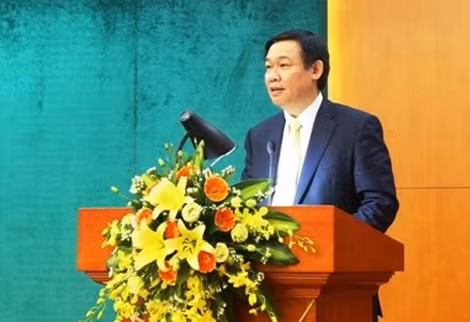Trưởng Ban Kinh tế Trung ương Vương Đình Huệ phát biểu chỉ đạo tại Hội nghị.