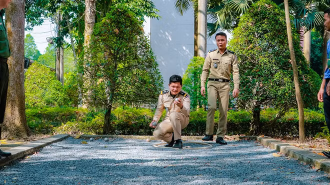 Học viên giao lưu môn bi sắt