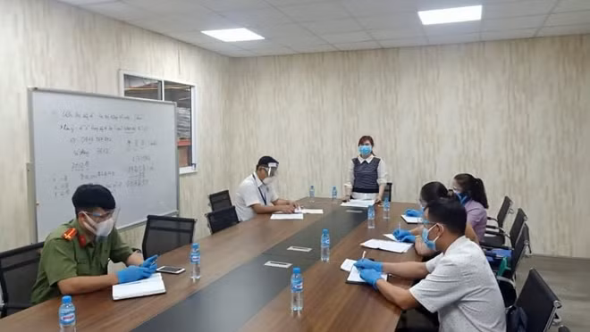 Cơ quan chức năng làm việc với công ty
