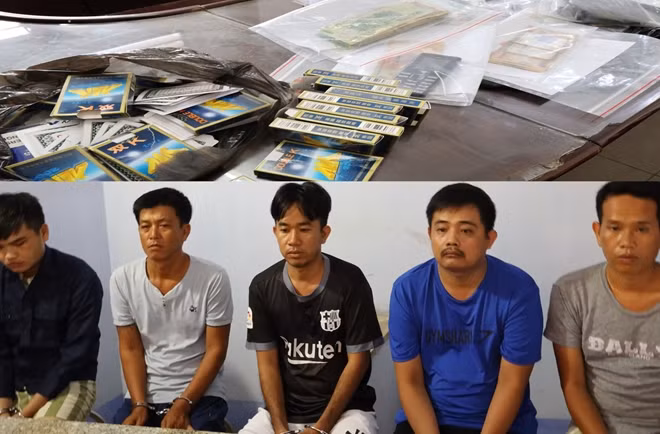 Các đối tượng cùng tang vật