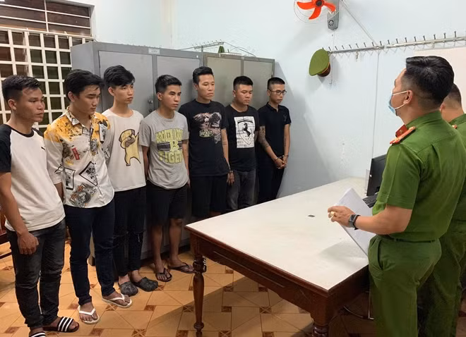 Các đối tượng bị bắt giữ tại Cơ quan điều tra
