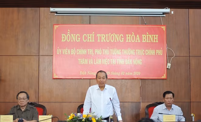 Phó Thủ tướng Thường trực Trương Hoà Bình phát biểu chỉ đạo tại buổi làm việc
