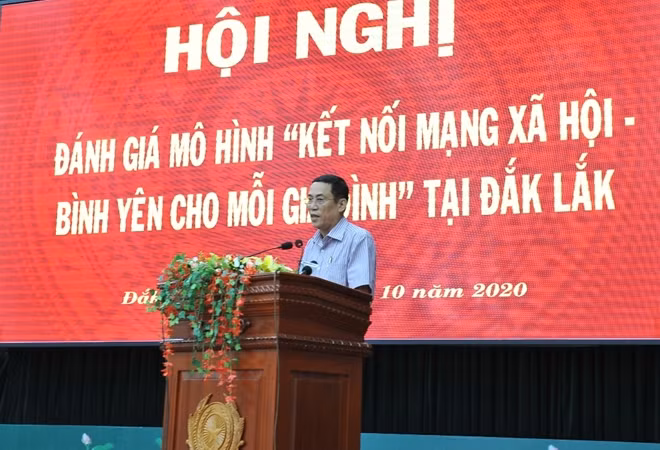 Ông Võ Văn Cảnh, Phó Chủ tịch UBND tỉnh phát biểu tại Hội nghị