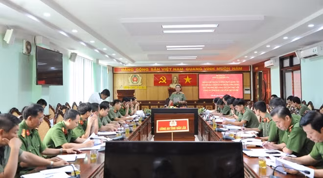 Toàn cảnh buổi làm việc của Đoàn công tác với Công an tỉnh Đắk Lắk
