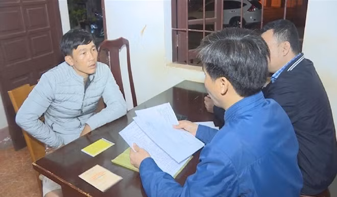 Tài xế Sơn tại cơ quan điều tra