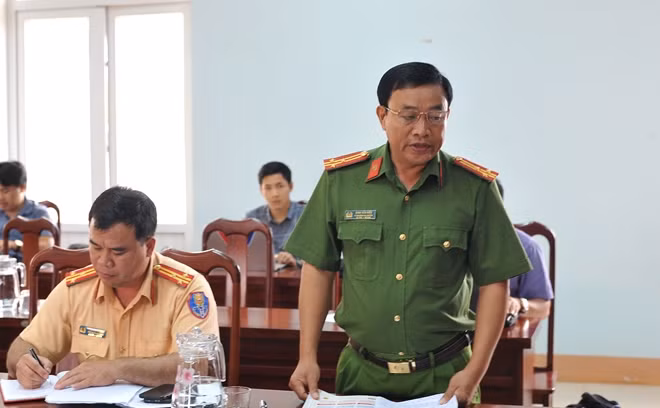Thượng tá Đinh Văn Hiếu, Phó trưởng Công an huyện Đắk Mil thông tin về nguyên nhân vụ tai nạn