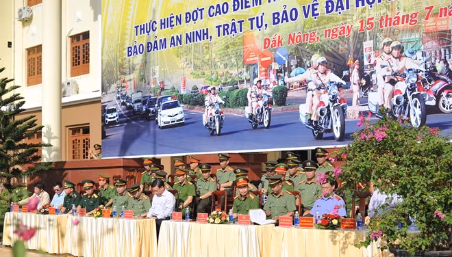 Các đại biểu tham dự tại Lễ phát động