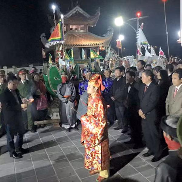 Những hình ảnh tại lễ hội đảo Dấu. Những hình ảnh tại lễ hội đảo Dấu.