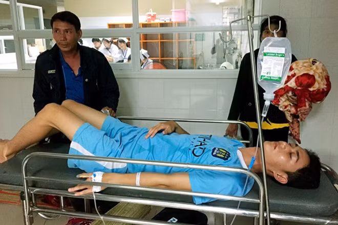 Thượng sĩ Nguyễn Khánh Duy lúc đang điều trị tại bệnh viện.