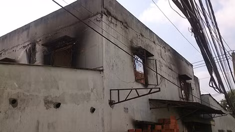 Những căn nhà dạng ống không có lối thoát hiểm nên nạn nhân không thể thoát khi sự cố cháy xảy ra.