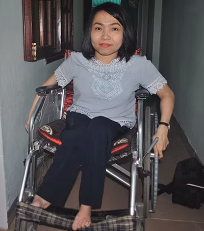 Cô giáo khuyết tật Lê Thị Hồng Yến.