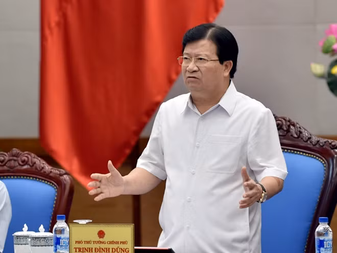Phó Thủ tướng Trịnh Đình Dũng yêu cầu Chủ tịch UBND các tỉnh, thành phố ven biển chỉ đạo quyết liệt để ngăn chặn, hạn chế tàu cá vi phạm và chịu trách nhiệm trước Thủ tướng Chính phủ.