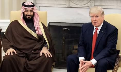 Hoàng Thái tử Mohammed Bin Salman hội kiến Tổng thống Donald Trump tại Nhà Trắng trong chuyến thăm Mỹ tháng 3-2017. Hoàng Thái tử Mohammed Bin Salman hội kiến Tổng thống Donald Trump tại Nhà Trắng trong chuyến thăm Mỹ tháng 3-2017.