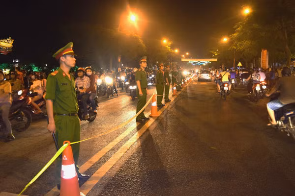 Công an TP Huế đảm bảo ANTT dịp lễ hội Festival Nghề truyền thống 2017.