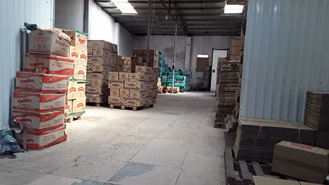 Một kho chứa bánh kẹo tại làng La Phù không có hệ thống PCCC, trong kho có chứa rất nhiều đố vật dễ gây cháy nổ.