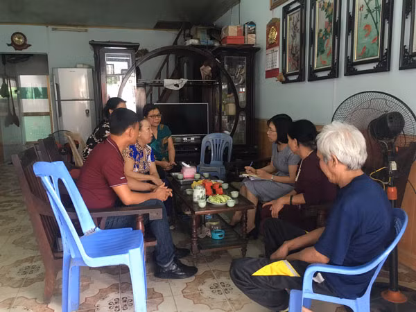 Hơn 10 năm nay, nhiều hộ dân mua đất ở xã An Đồng phải làm đơn cầu cứu khắp nơi. Hơn 10 năm nay, nhiều hộ dân mua đất ở xã An Đồng phải làm đơn cầu cứu khắp nơi.