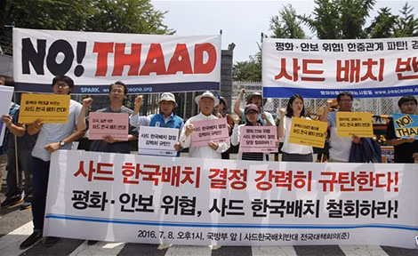 Người dân Hàn Quốc phản đối triển khai THAAD ở nước này. Ảnh: xinhuanet.com.