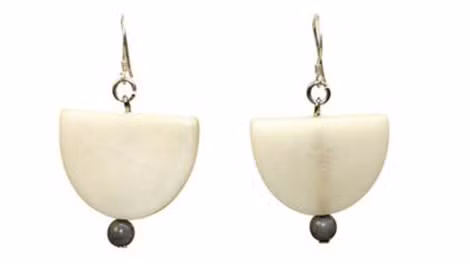 Sản phẩm làm từ hạt tagua.