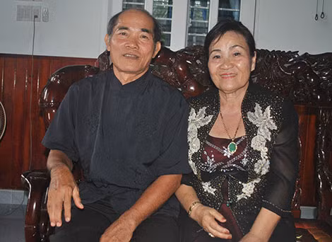 Vợ chồng cựu chiến binh Lữ Hoàng Đốc.