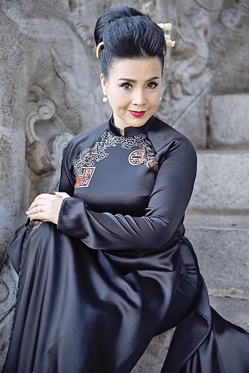 NSND Lan Hương.