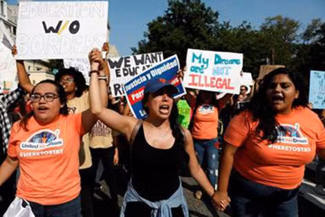 Biểu tình phản đối việc chấm dứt DACA của chính quyền Tổng thống Trump.