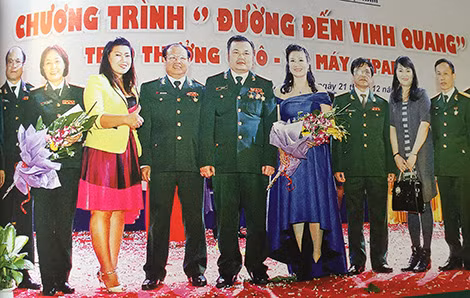 Lê Xuân Giang đã mạo danh quân đội trong các sự kiện để tạo niềm tin, lôi kéo người tham gia vào hệ thống đa cấp Liên Kết Việt. Lê Xuân Giang đã mạo danh quân đội trong các sự kiện để tạo niềm tin, lôi kéo người tham gia vào hệ thống đa cấp Liên Kết Việt.