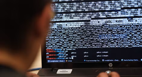 Gay cấn “đường đua” tới Điện Elysee ảnh 2